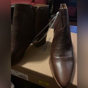 Short leather bootie